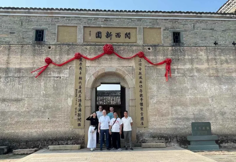 Формування бізнесу, формування дружби: Фабрика травлення металу Yanming поглиблює співпрацю із закордонними клієнтами